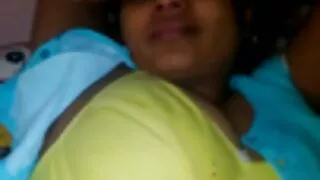 দুই ফুটবল ভক্ত একে অ ...