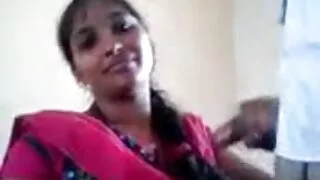 আবেগপ্রবণ এশিয়ান হু ...