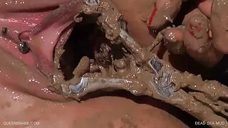 বিস্ময়কর ফ্যাকাশে ব ...