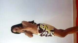 বস্টি স্বর্ণকেশী ব্র ...