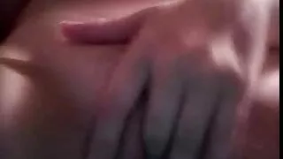 গোলাপী কেশবিশিষ্ট জা ...