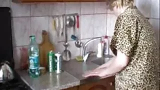 ক্ষুধার্ত স্বামী তার ...